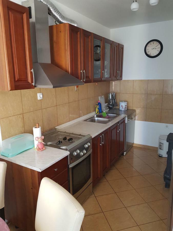 Apartment Jakov Сень Екстер'єр фото
