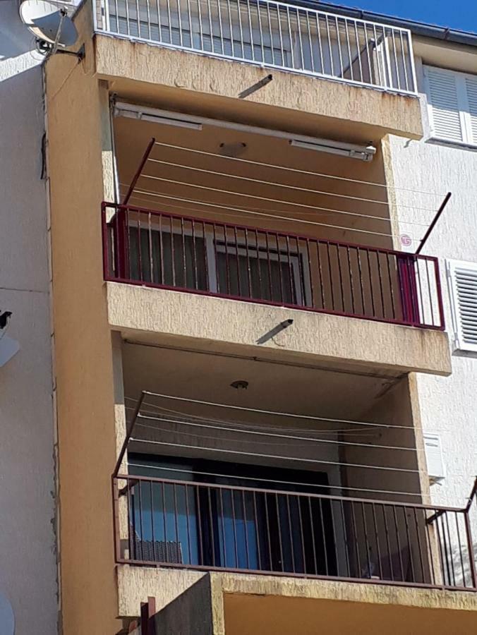 Apartment Jakov Сень Екстер'єр фото