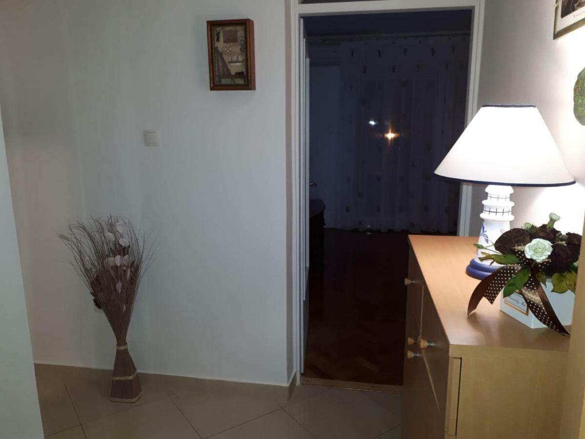 Apartment Jakov Сень Екстер'єр фото